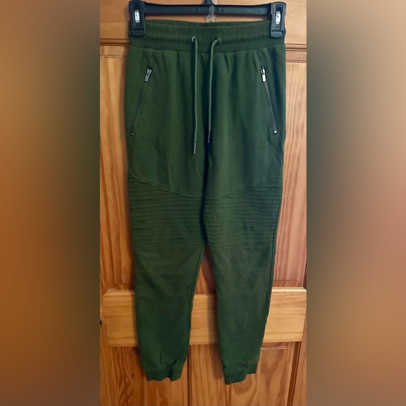 Women’s size small moto pants in dark green - Picture 2 of 5